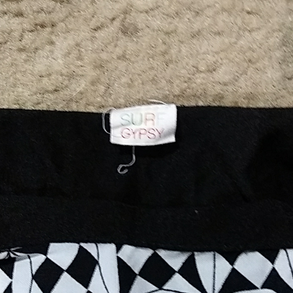 Crop top - Picture 2 of 4
